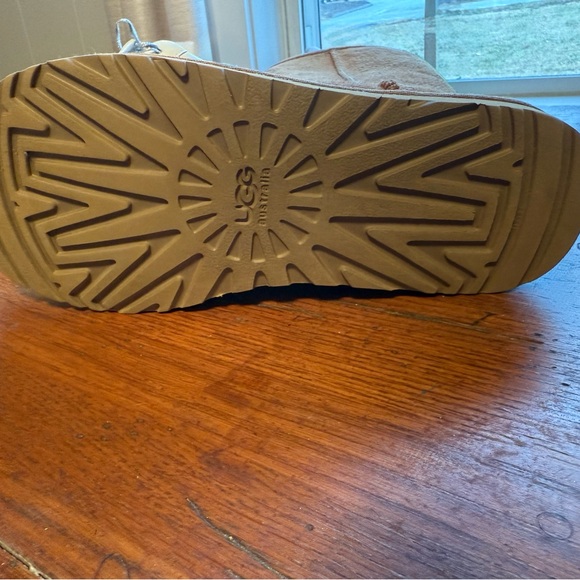 UGG Women's Classic II Tall Boots tan size 7 EUC - Picture 12 of 12